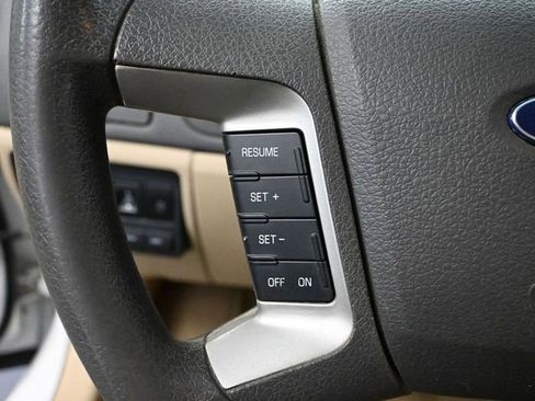 Used 2010 Ford Fusion SE image 24