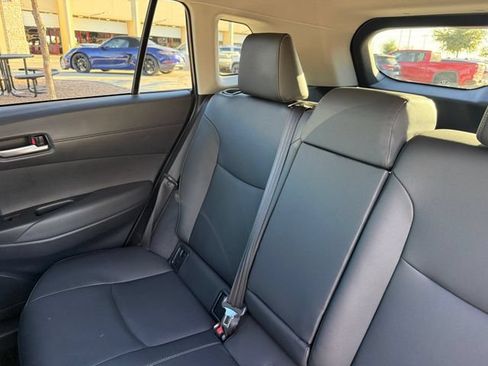Used 2026 Toyota Corolla Cross XLE w/ Convenience Package FWD image 30