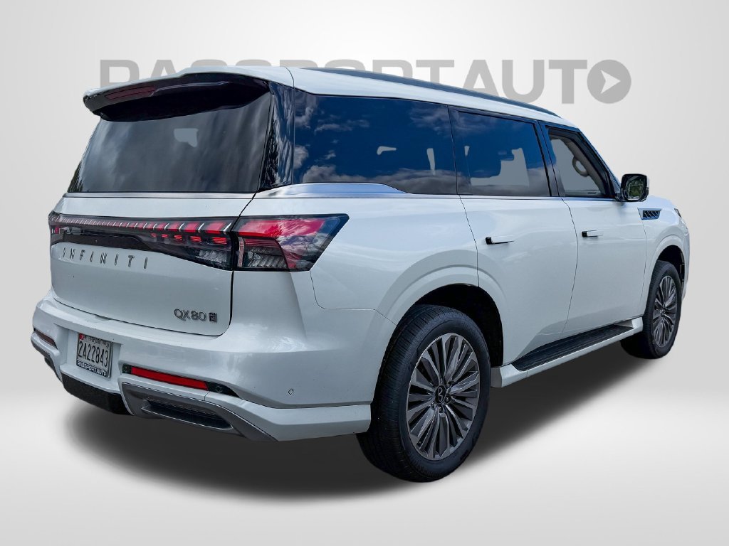 Used 2025 INFINITI QX80 Luxe AWD/4WD image 5