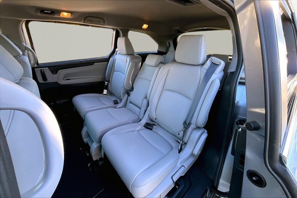 Certified 2024 Honda Odyssey EX-L image 16