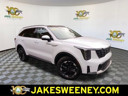 Used 2025 Kia Sorento S w/ Panoramic Sunroof Package image 1