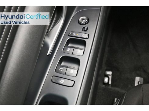 Certified 2025 Hyundai Elantra SEL image 23