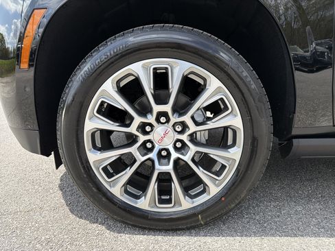 New 2026 GMC Yukon XL Denali w/ Sun & Power Step Package RWD image 13