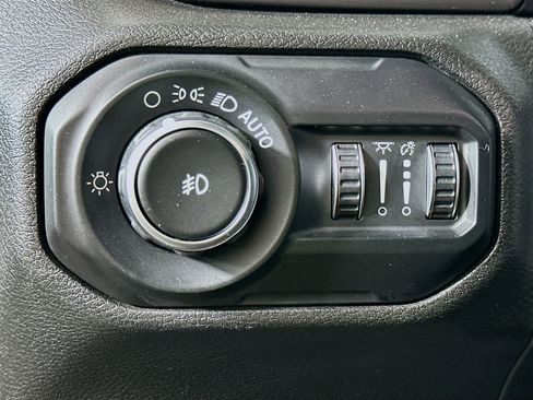 Used 2020 Jeep Wrangler Unlimited Sport S image 17