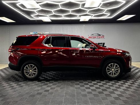 Used 2022 Chevrolet Traverse LT image 16