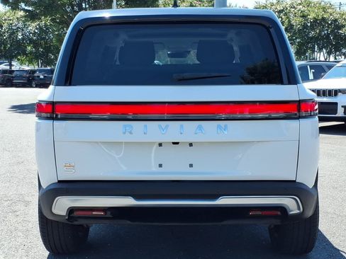 Used 2024 Rivian R1S Adventure AWD/4WD image 12