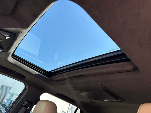 Used 2020 Cadillac Escalade Platinum w/ Escalade Sport Edition AWD/4WD image 9