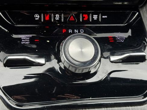 Used 2024 Jeep Wagoneer Series III image 40