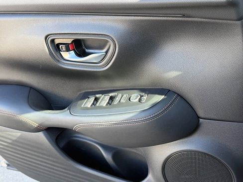 Certified 2026 Honda HR-V Sport image 31