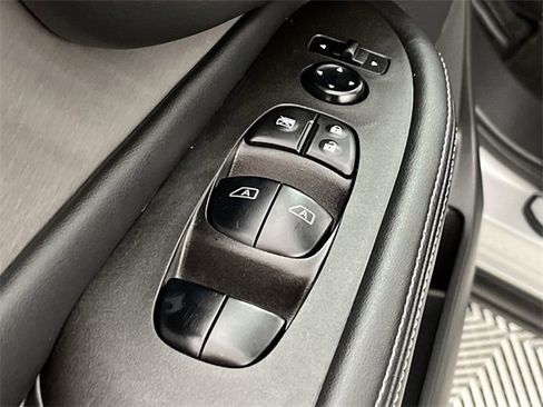 Certified 2023 Nissan Murano SV image 13