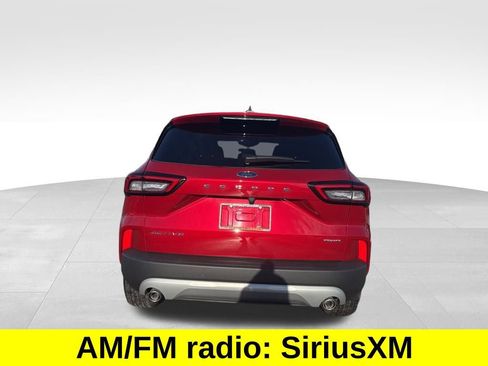 Used 2025 Ford Escape Active w/ Cold Weather Package image 4