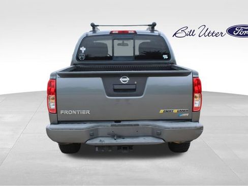 Used 2017 Nissan Frontier Desert Runner RWD image 6