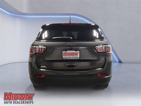 Used 2024 Jeep Compass Latitude w/ Altitude Special Edition image 4