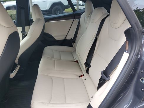 Used 2021 Tesla Model S Long Range image 4