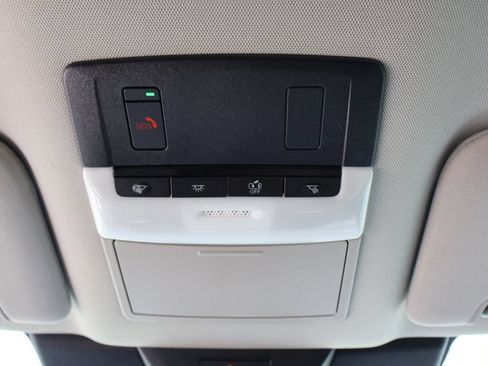 Used 2024 Nissan Pathfinder SL FWD image 53