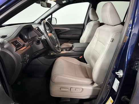 Used 2024 Honda Passport EX-L image 9