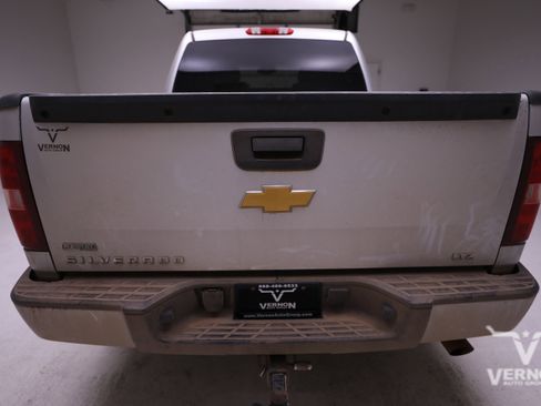 Used 2011 Chevrolet Silverado 1500 LTZ w/ Z71 Appearance Package image 3