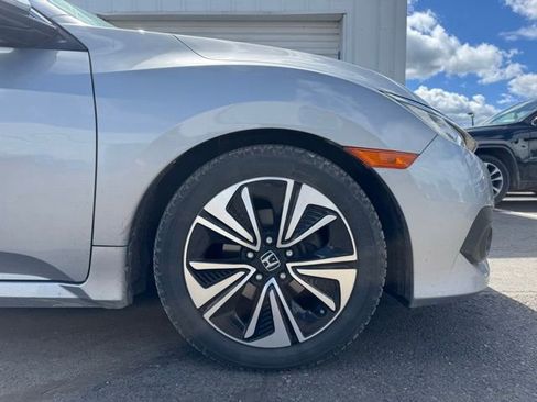 Used 2017 Honda Civic EX-T image 11