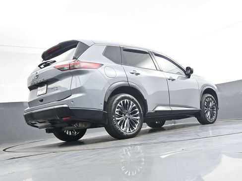 Certified 2024 Nissan Rogue Platinum w/ Platinum Premium Package AWD/4WD image 42