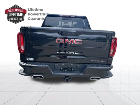 Used 2023 GMC Sierra 1500 Denali w/ Technology Package AWD/4WD image 4