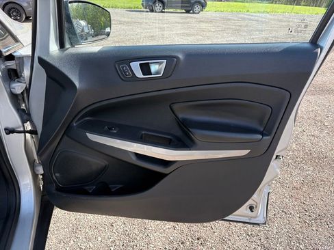 Used 2020 Ford EcoSport Titanium AWD/4WD image 16