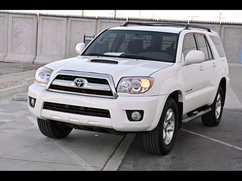 Used 2006 Toyota 4Runner Sport AWD/4WD image 1