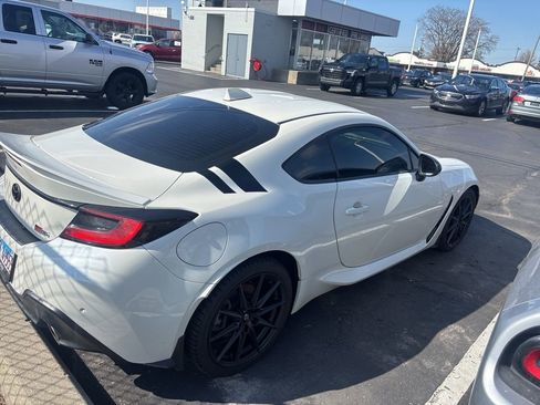 Used 2023 Toyota GR86 Premium w/ ALL Weather Mat Package (TMS) image 2