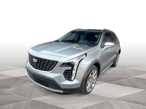 Used 2023 Cadillac XT4 Premium Luxury FWD image 4