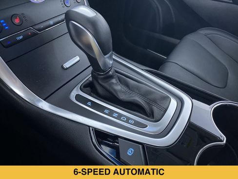 Used 2018 Ford Edge Titanium w/ Equipment Group 301A AWD/4WD image 9