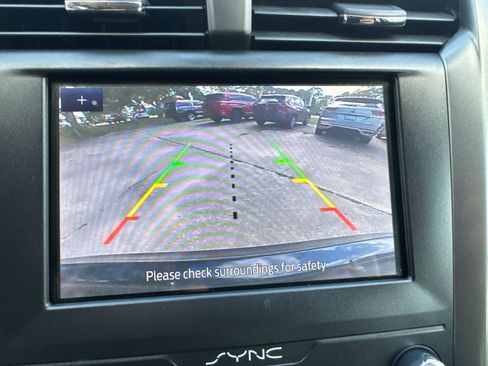 Used 2020 Ford Fusion SE image 23