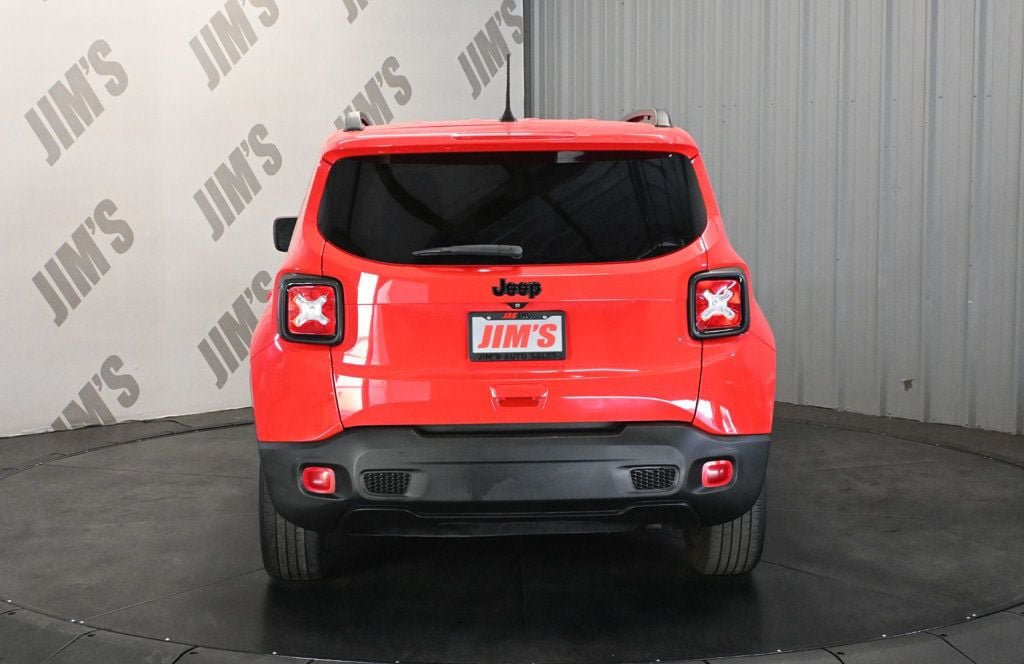 Used 2020 Jeep Renegade Altitude FWD image 4