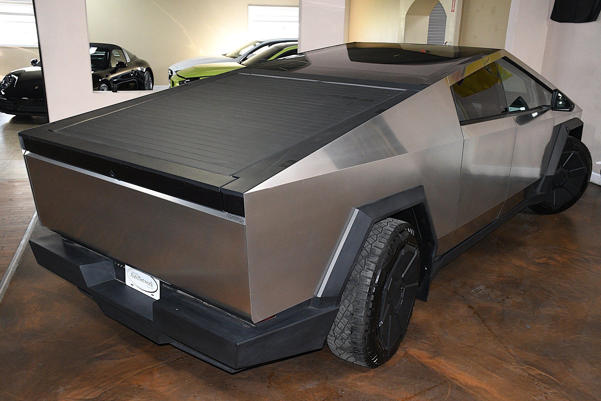 Used 2024 Tesla Cybertruck AWD Crew Cab image 79