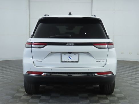 Used 2022 Jeep Grand Cherokee Limited image 6