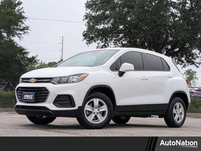 Used 2022 Chevrolet Trax LS w/ Tint and Cruise Package