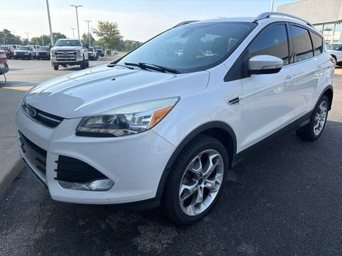 Used 2015 Ford Escape Titanium w/ Equipment Group 301A FWD image 2