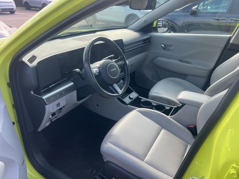 Used 2024 Hyundai Kona Limited image 5