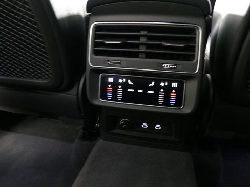 Used 2023 Audi RS Q8 AWD/4WD image 12