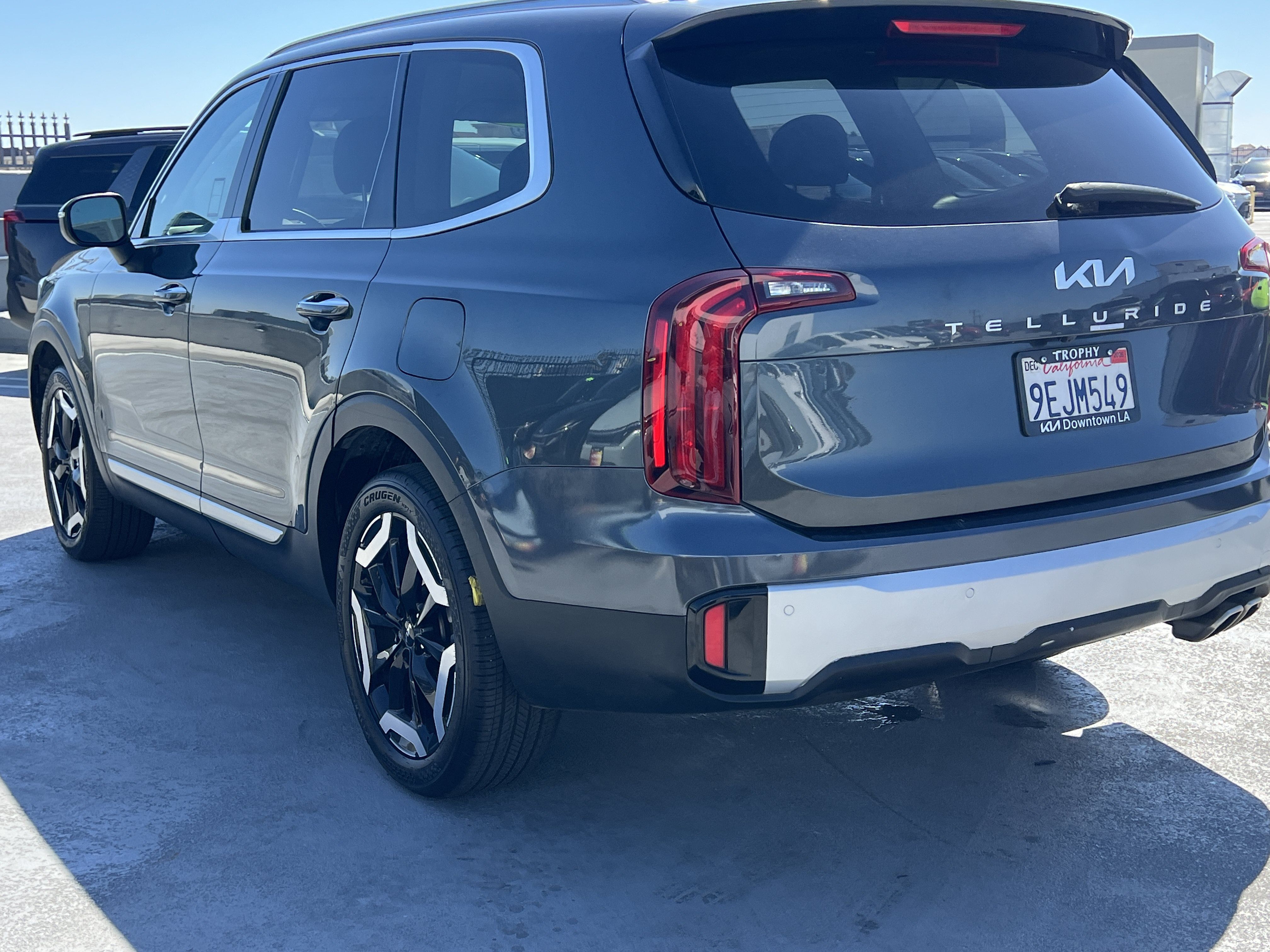 Certified 2023 Kia Telluride S FWD image 5