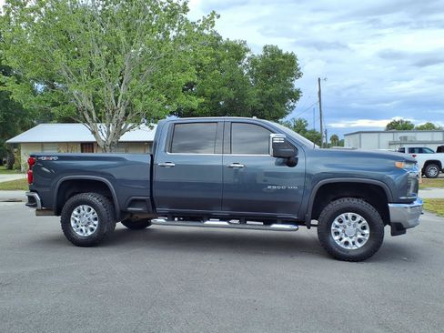 Used 2020 Chevrolet Silverado 2500 LTZ w/ LTZ Convenience Package AWD/4WD image 3