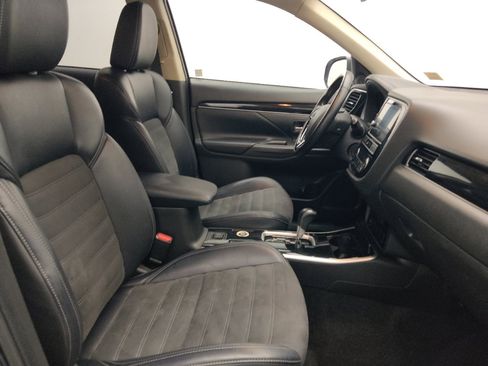 Used 2019 Mitsubishi Outlander SE AWD/4WD image 21