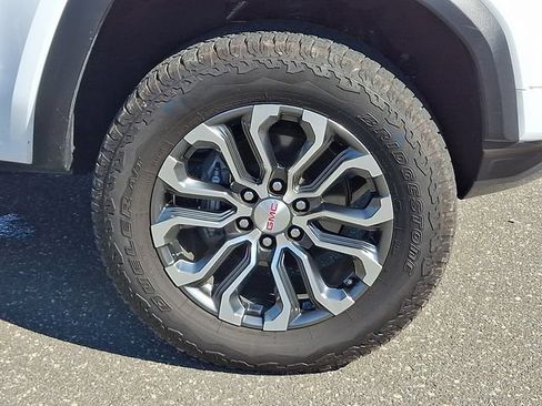 Used 2026 GMC Canyon Denali AWD/4WD image 27