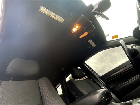 Used 2020 Jeep Grand Cherokee Laredo image 28