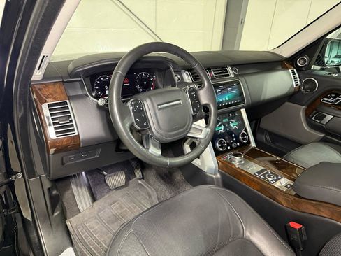 Used 2020 Land Rover Range Rover HSE image 10
