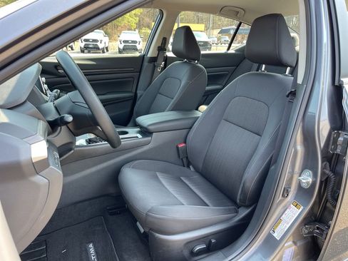 Certified 2025 Nissan Altima 2.5 SV image 18