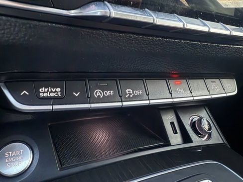 Used 2018 Audi Q5 2.0T Premium Plus w/ Premium Plus Package image 30