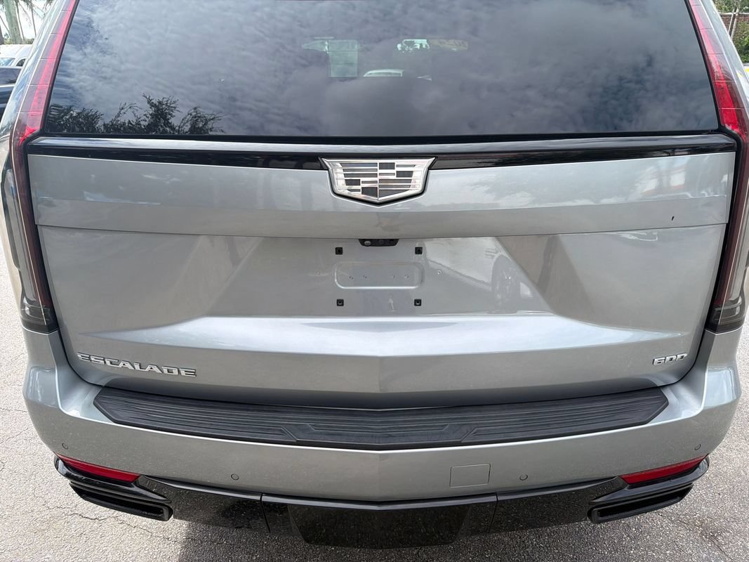 Used 2024 Cadillac Escalade Sport w/ Touring Package AWD/4WD image 20