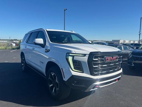 Used 2025 GMC Yukon AT4 w/ AT4 Premium Package AWD/4WD image 1