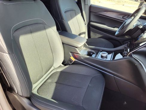 New 2025 Jeep Grand Cherokee Laredo X w/ Luxury Tech Group I image 10