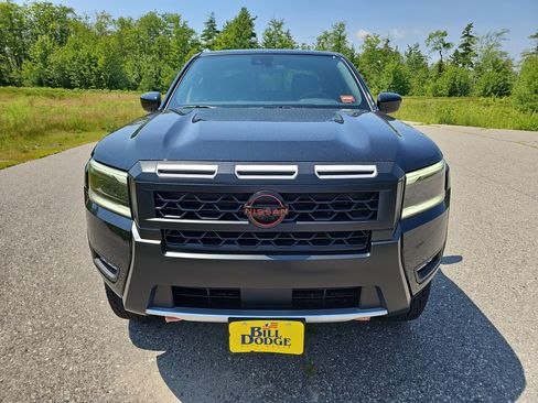 New 2026 Nissan Frontier PRO-4X w/ Tow Package AWD/4WD image 10