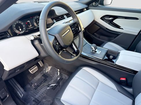 New 2026 Land Rover Range Rover Evoque Hoxton AWD/4WD image 25